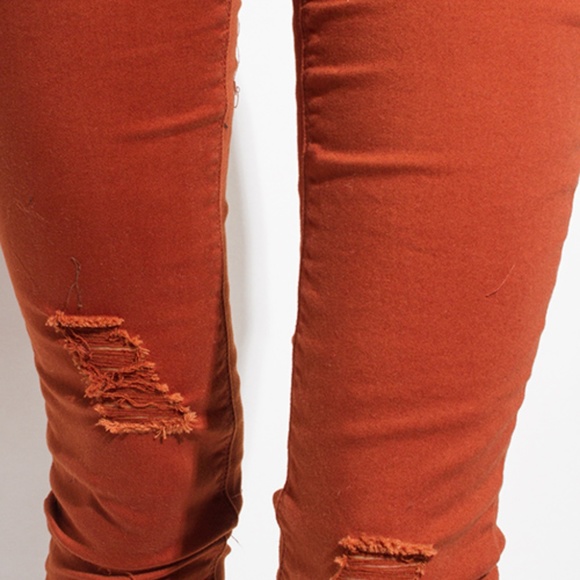 ~MID RISE DISTRESSED RIPPED KNEE SKINNY JEANS~ - Picture 7 of 7